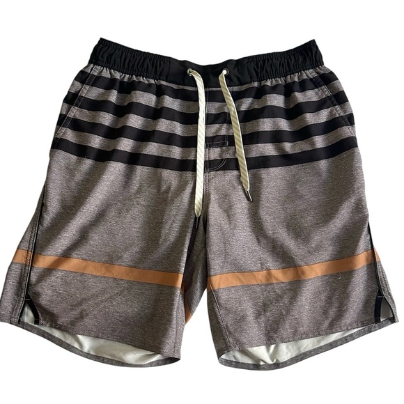 Vuori Trail Runner Short 7” - SMALL - Picture 4 of 7